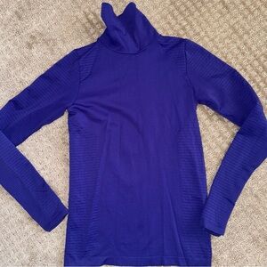 Athleta Women’s SMALL Flurry Blizzard Rib Turtleneck Base Layer Purple